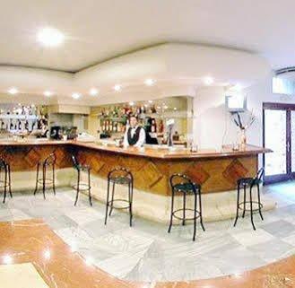 Kross Medina Azahara Torremolinos Kültér fotó