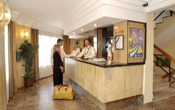 Kross Medina Azahara Torremolinos Kültér fotó